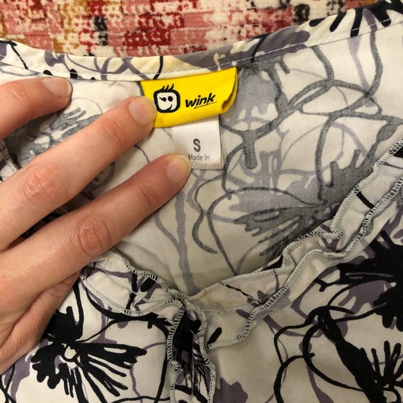 Scrub top - Picture 2 of 2